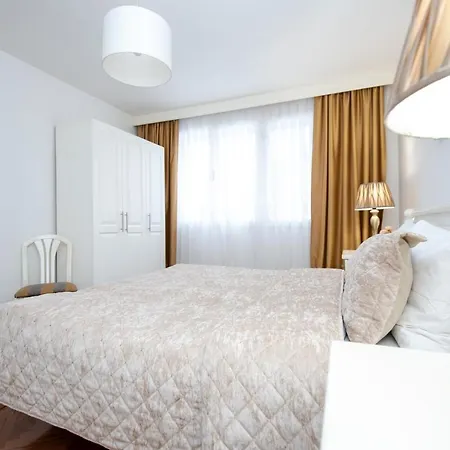 Old Town Lubina Design Apartments דירה