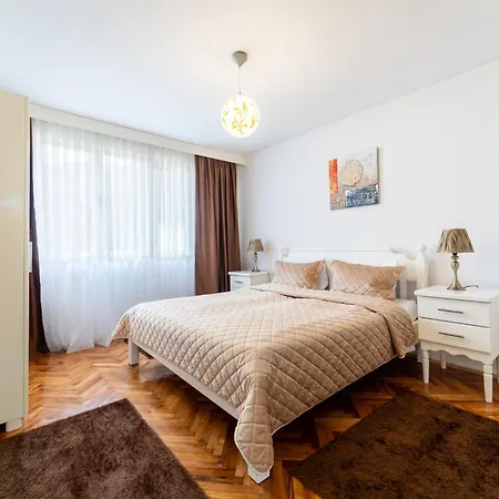 Old Town Lubina Design